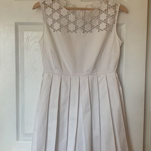 Sinclaire White lace lace dress
